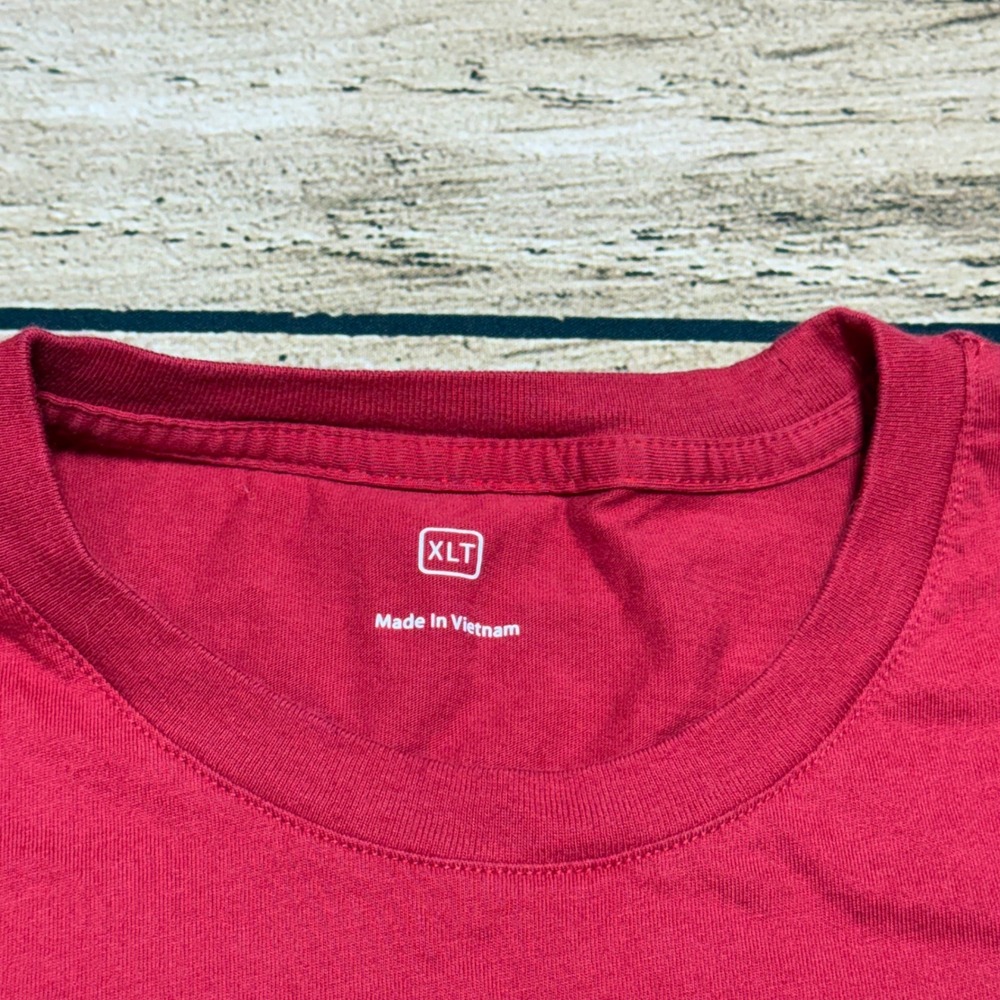 Apple Long Sleeve T-Shirt Mens XLT Red Crew Neck Tech Employee Genius Bar - Picture 3 of 6